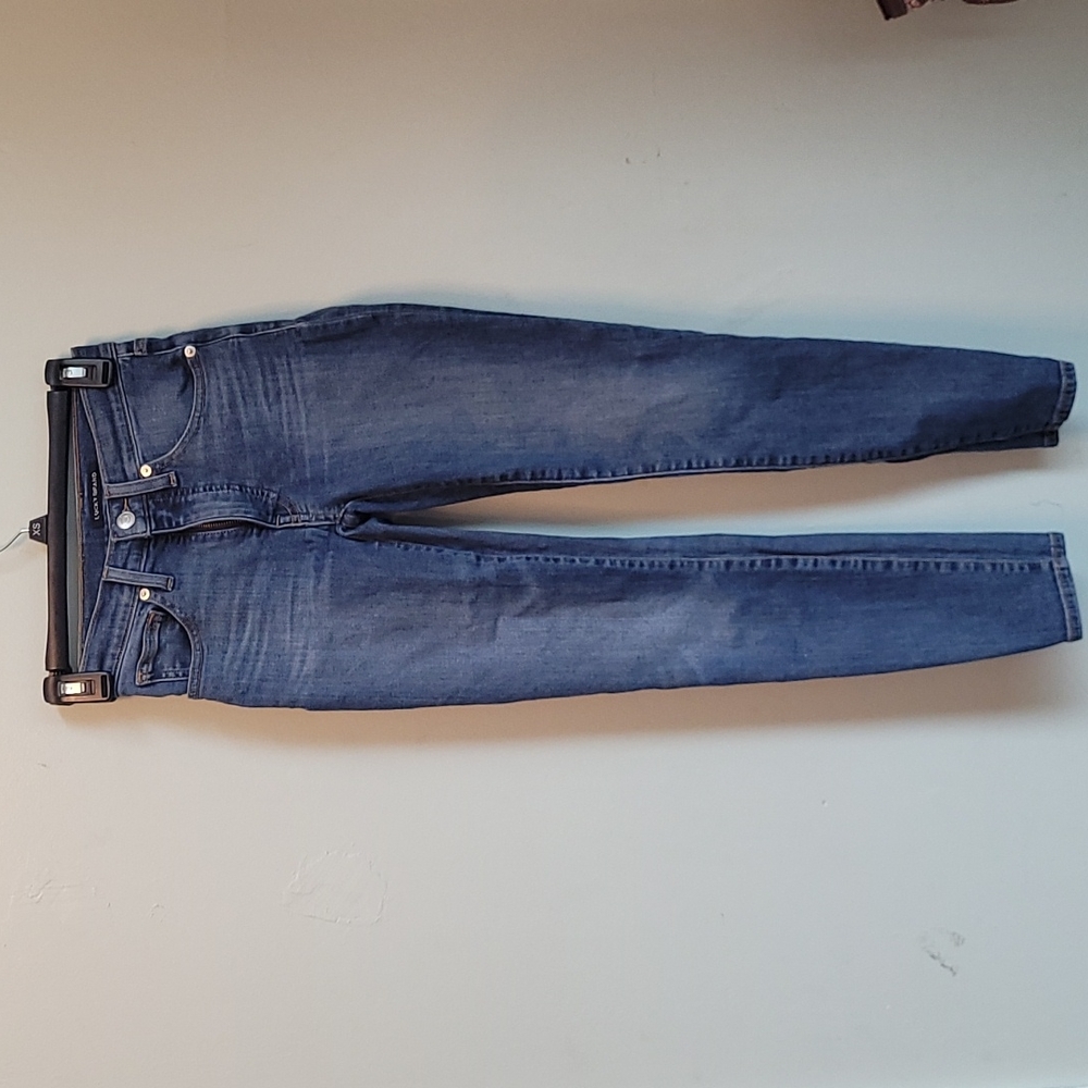 Lucky Jeans